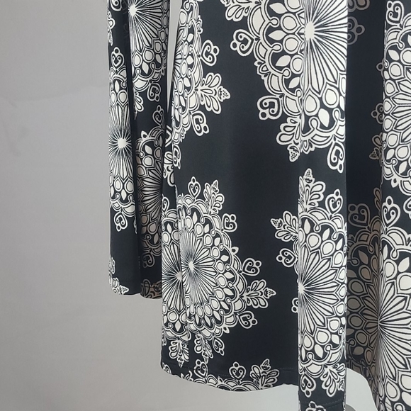 International Concepts Tunic Blouse - Picture 5 of 16